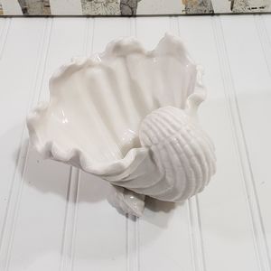 Grace's Teaware White Porcelain Shell Serving Dish